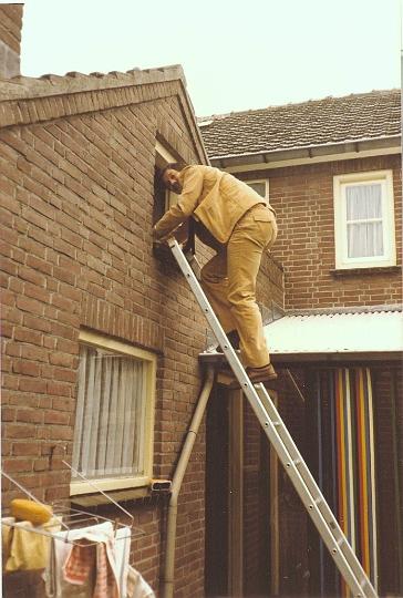 Peter bezoekt het archief 1979.jpg